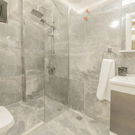 Elegance Villa *